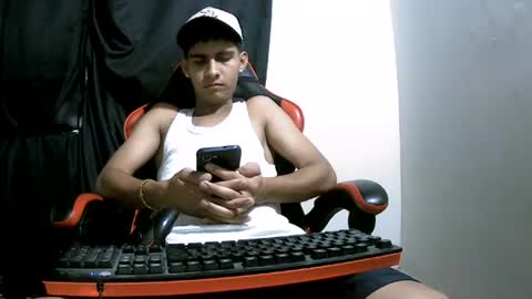 Snapshot of hot__mechanic chatting on 9, 7, 2026 hot__mechanic online show from 9, 7, 2026