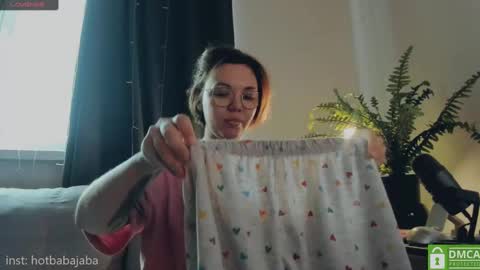 Snapshot of hot_babayaga chatting on 24, 2, 2025 online show from 24, 2, 2025