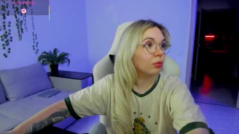 Snapshot of hot_babayaga chatting on 24, 11, 2025 online show from 24, 11, 2025