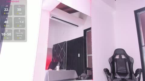 hot boy 04 online show from 22, 10, 2025