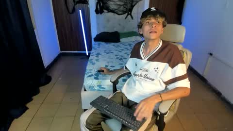 hot bunny online show from 6, 11, 2025