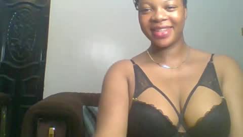 Snapshot of hot_choco_choco chatting on 23, 11, 2025 peace online show from 23, 11, 2025