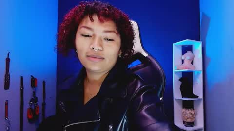 hot chocolate 4u online show from 8, 11, 2025