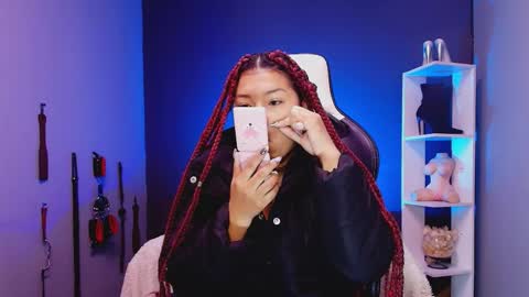 hot chocolate 4u online show from 26, 11, 2025