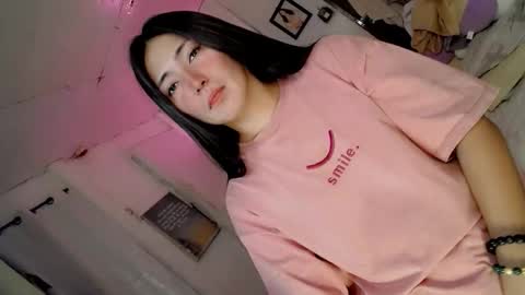 its me CLAUDIA online show from 18, 3, 2026