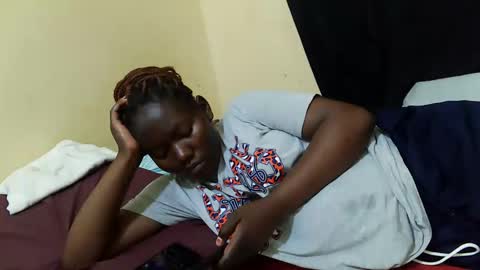 Snapshot of hot_darling95 chatting on 18, 2, 2026 Milly online show from 18, 2, 2026