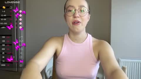 Lina online show from 5, 12, 2024