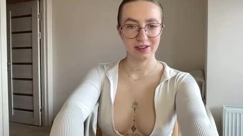 Lina online show from 21, 12, 2024