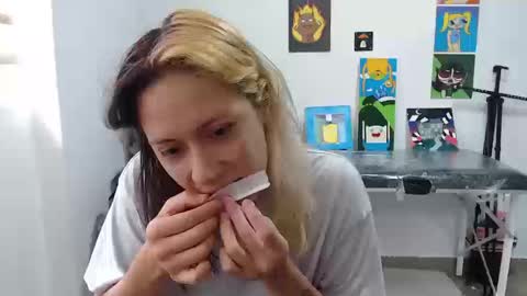 Mia online show from 19, 9, 2025