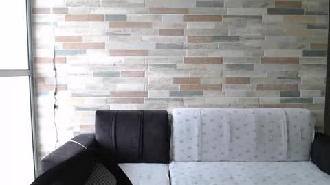 Mia online show from 4, 10, 2025