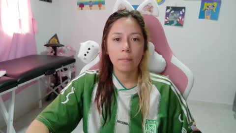 Mia online show from 15, 12, 2025