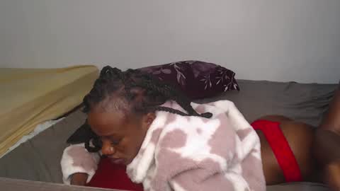 Hot petite online show from 10, 12, 2024