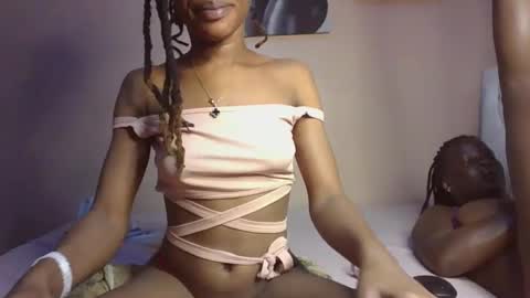 hot petite100 online show from 9, 10, 2025