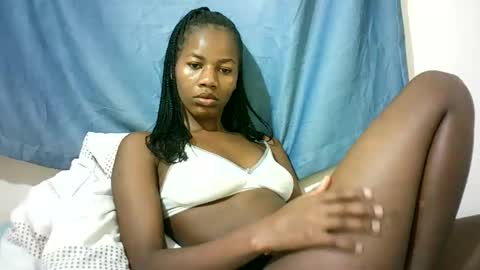 Snapshot of hot_reenor chatting on 19, 5, 2026 reenor online show from 19, 5, 2026