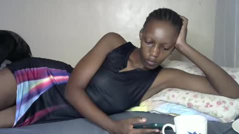 Snapshot of hot_slimcutie chatting on 4, 3, 2025 slimcute online show from 4, 3, 2025