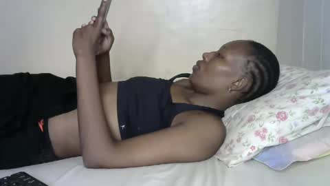 Snapshot of hot_slimcutie chatting on 10, 3, 2025 slimcute online show from 10, 3, 2025