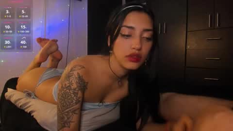 Snapshot of hot_weedlover chatting on 15, 9, 2025 KATE and JEFF online show from 15, 9, 2025