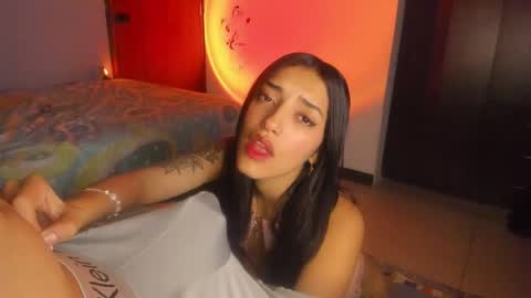 Snapshot of hot_weedlover chatting on 28, 11, 2025 KATE and JEFF online show from 28, 11, 2025