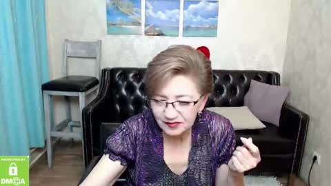 Snapshot of hot_woman04 chatting on 17, 12, 2025 Sofia online show from 17, 12, 2025