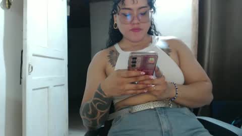 Snapshot of hotandpower10 chatting on 10, 12, 2024 Hot and PowerHOPE U MISS ME online show from 10, 12, 2024