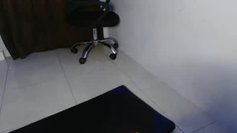 Snapshot of hotandpower10 chatting on 16, 1, 2025 Hot and PowerHOPE U MISS ME online show from 16, 1, 2025