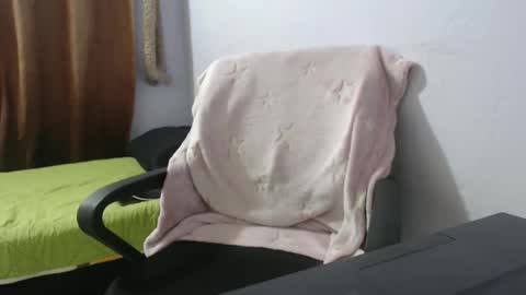 Snapshot of hotandpower10 chatting on 19, 2, 2025 Hot and PowerHOPE U MISS ME online show from 19, 2, 2025