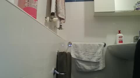 hotandwild2003 online show from 14, 2, 2026