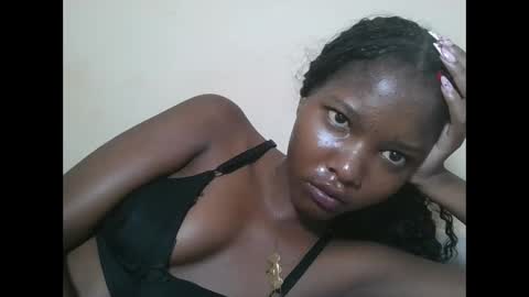 Snapshot of hotbabbee chatting on 17, 5, 2026 love online show from 17, 5, 2026