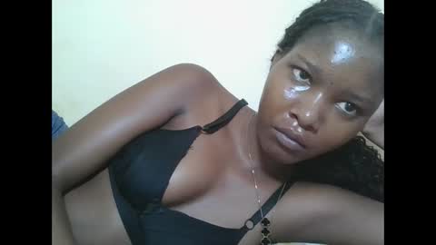 Snapshot of hotbabbee chatting on 18, 5, 2026 love online show from 18, 5, 2026