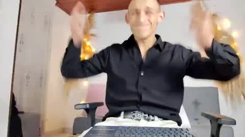 Red online show from 23, 1, 2025