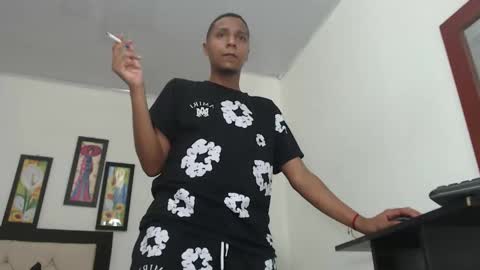 Snapshot of hotboyluxe chatting on 3, 2, 2026 hotboyluxe online show from 3, 2, 2026