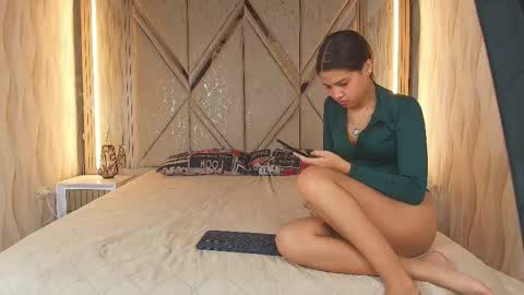 Snapshot of hotcouple_222 chatting on 19, 5, 2026 hotcouple_222 online show from 19, 5, 2026