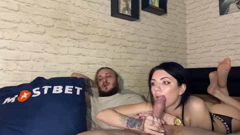 YounHotCouple online show from 11, 2, 2025
