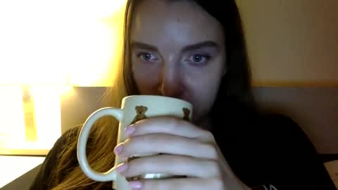 Snapshot of hoteffy chatting on 2, 12, 2024 effy online show from 2, 12, 2024