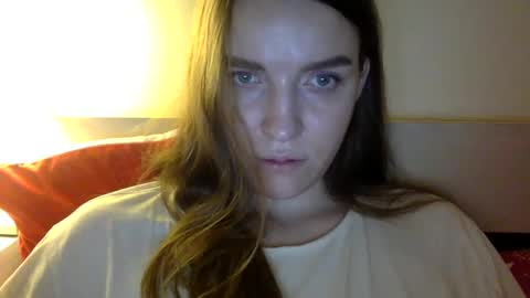 Snapshot of hoteffy chatting on 6, 1, 2025 effy online show from 6, 1, 2025