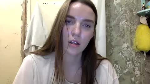 Snapshot of hoteffy chatting on 11, 2, 2025 effy online show from 11, 2, 2025