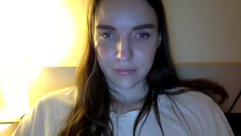 Snapshot of hoteffy chatting on 3, 3, 2025 effy online show from 3, 3, 2025