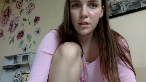 Snapshot of hoteffy chatting on 10, 3, 2025 effy online show from 10, 3, 2025