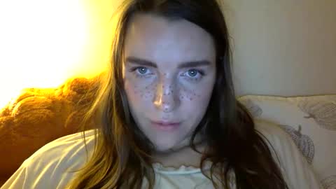 Snapshot of hoteffy chatting on 11, 10, 2025 effy online show from 11, 10, 2025