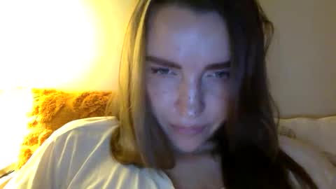 Snapshot of hoteffy chatting on 26, 10, 2025 effy online show from 26, 10, 2025