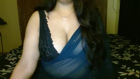 Snapshot of hoteliza6 chatting on 18, 12, 2025 Eliza i dont show face in any show online show from 18, 12, 2025