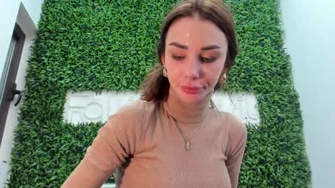 hotfallingdevil online show from 4, 4, 2026