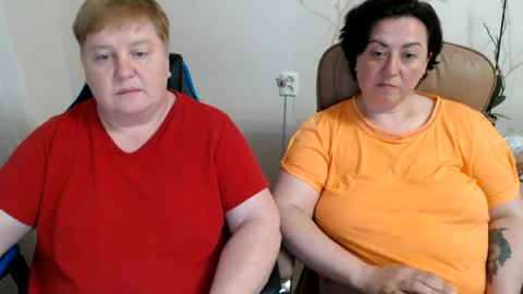 Snapshot of hotfiremommy chatting on 14, 6, 2026 LimonkaFire online show from 14, 6, 2026