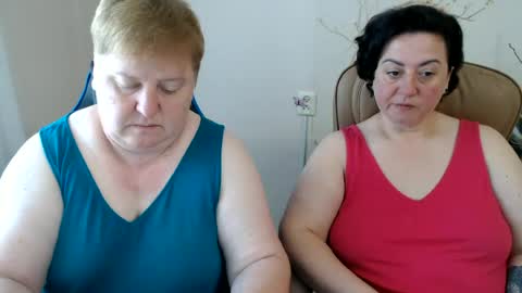 Snapshot of hotfiremommy chatting on 18, 6, 2026 LimonkaFire online show from 18, 6, 2026