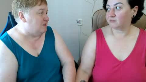 Snapshot of hotfiremommy chatting on 20, 6, 2026 LimonkaFire online show from 20, 6, 2026