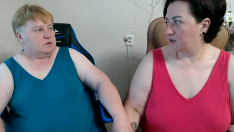 Snapshot of hotfiremommy chatting on 27, 6, 2026 LimonkaFire online show from 27, 6, 2026