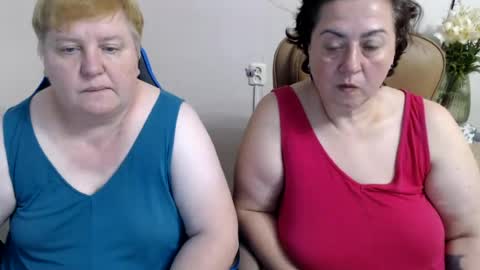 Snapshot of hotfiremommy chatting on 14, 7, 2026 LimonkaFire online show from 14, 7, 2026