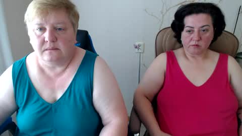 Snapshot of hotfiremommy chatting on 19, 7, 2026 LimonkaFire online show from 19, 7, 2026