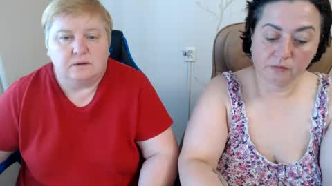 Snapshot of hotfiremommy chatting on 29, 7, 2026 LimonkaFire online show from 29, 7, 2026