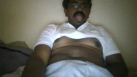 Snapshot of hotgluteus4321 chatting on 28, 11, 2025 hotgluteus4321 online show from 28, 11, 2025